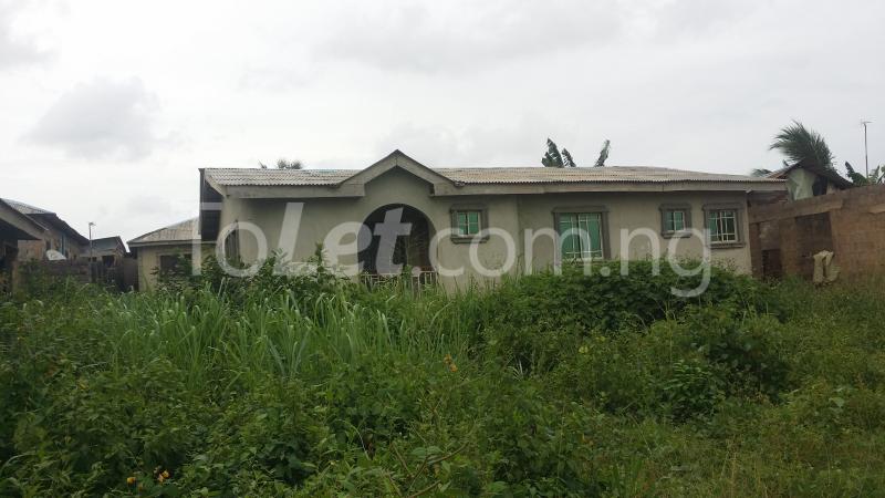 3 bedroom House for sale Shina Kuforiji Close Ota-Idiroko road/Tomori Ado Odo/Ota Ogun