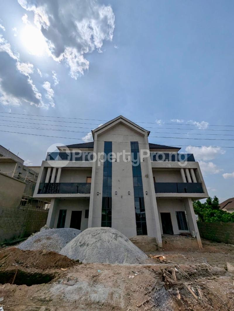 4 bedroom House for sale Kolapo Ishola Gra Akobo Ibadan Oyo
