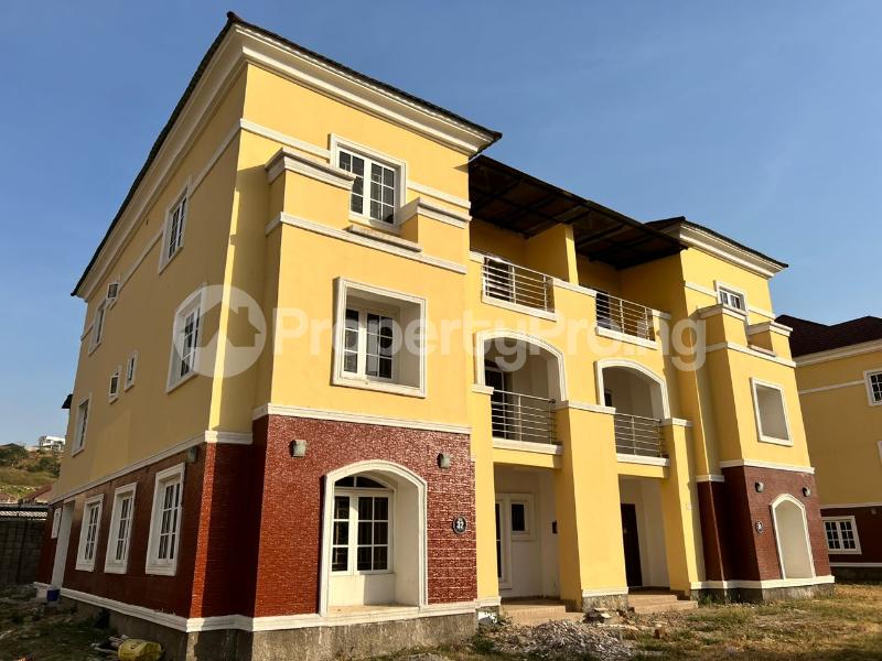 5 bedroom House for sale Guzape Abuja