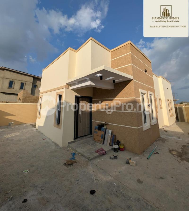 3 bedroom House for sale Beside Springfield Hotel Eleyele Ibadan Oyo