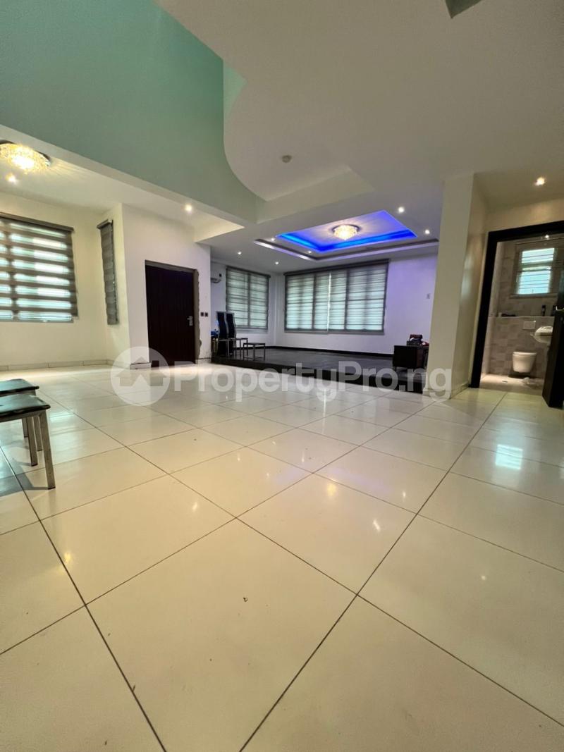 5 bedroom House for rent Ikate Lekki Lagos