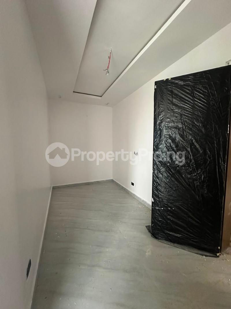 4 bedroom Flat / Apartment for sale Lekki Phase 1 Lekki Lagos
