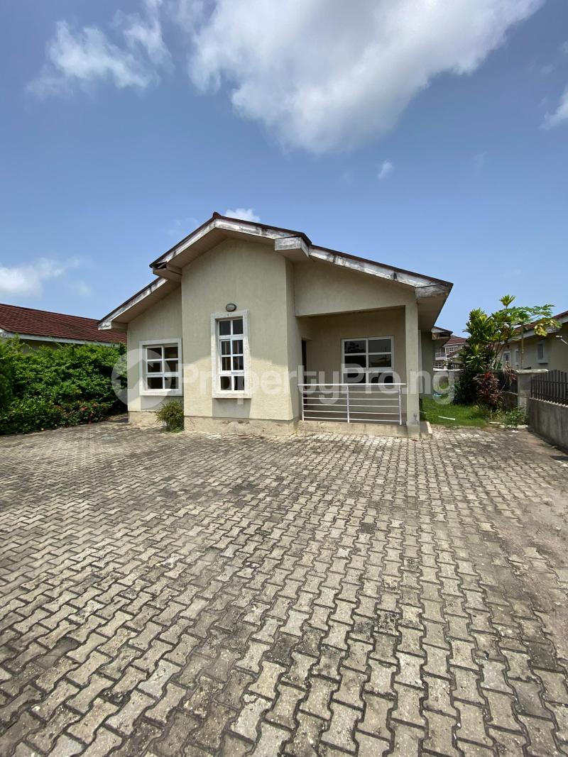 4 bedroom House for rent Napier Garden Estate, Along Lekki Expressway Lekki Lagos