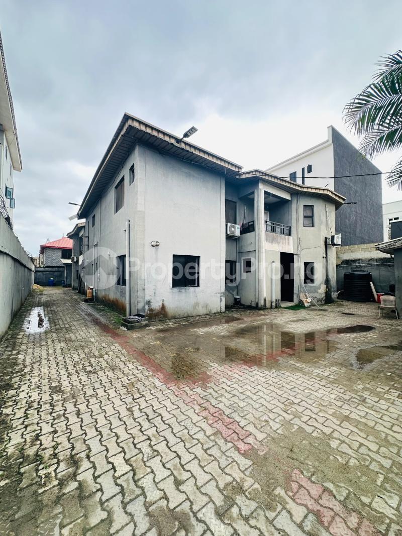 2 bedroom House for rent SPG Road Lekki Lagos