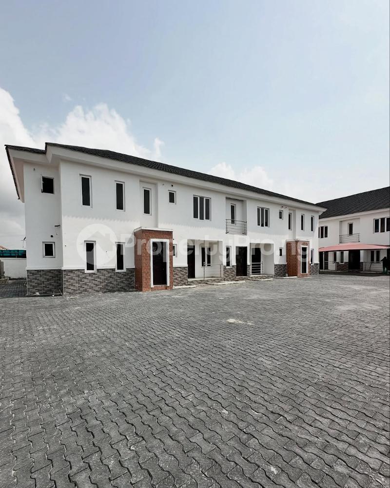 2 bedroom House for sale Ologolo Lekki Lagos