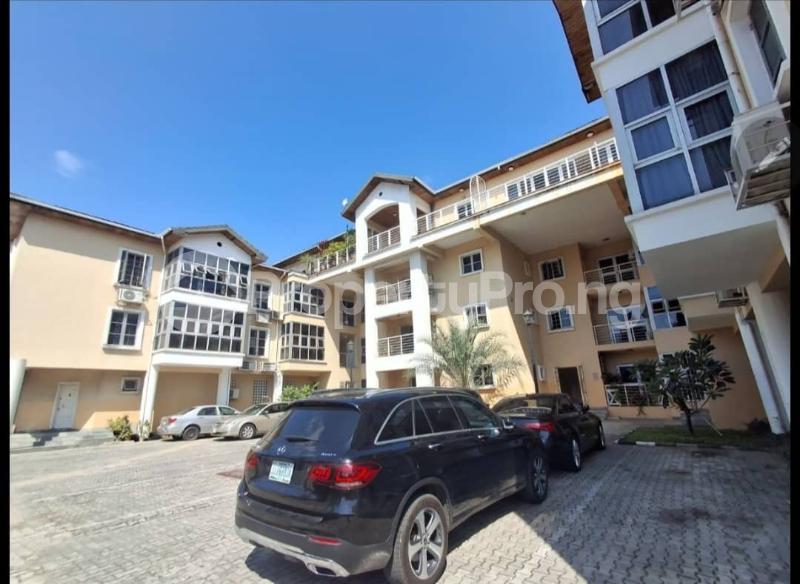 2 bedroom Flat / Apartment for rent Lekki Phase 1 Lagos State. Lekki Phase 1 Lekki Lagos