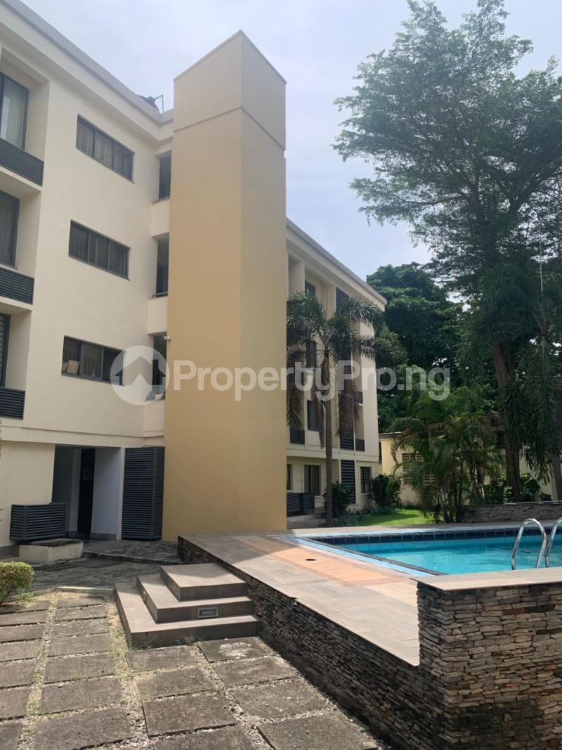 2 bedroom House for rent Gerard road Ikoyi Lagos
