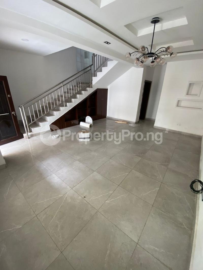 2 bedroom House for rent Ikate Lekki Lagos