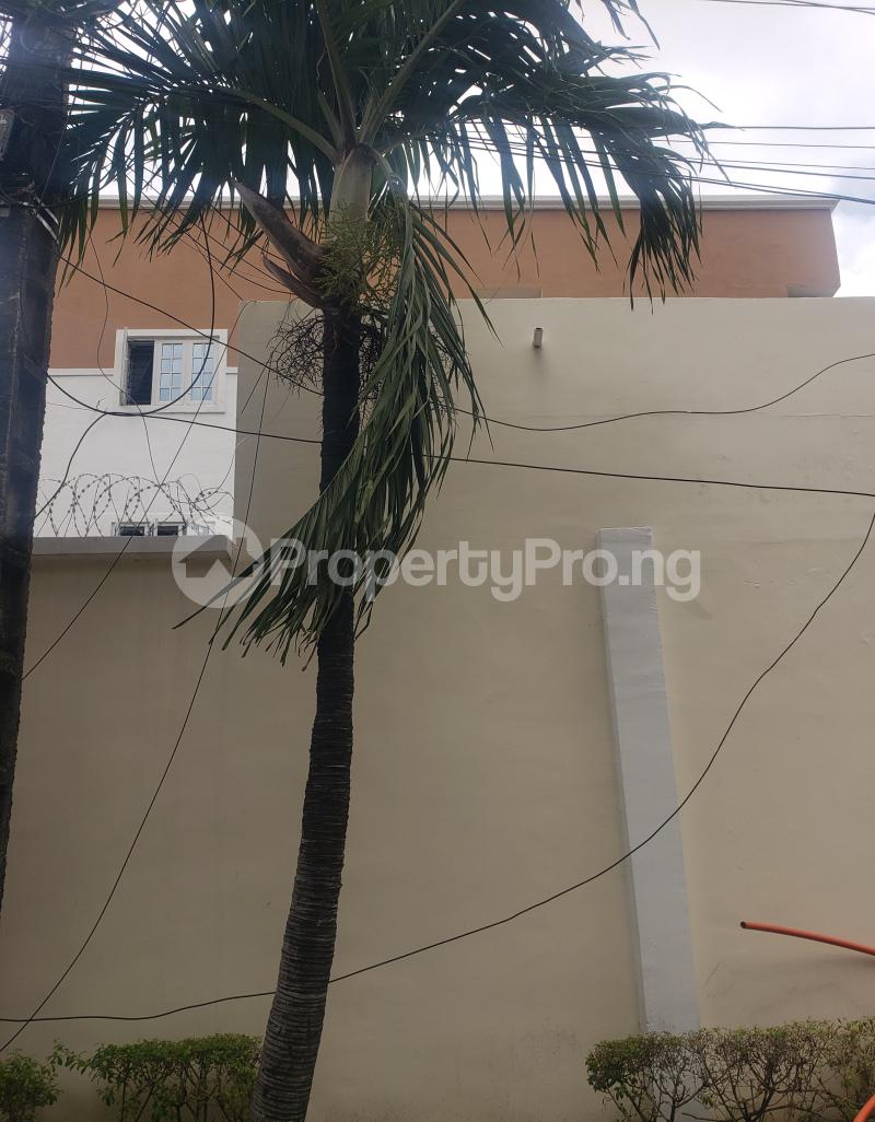 3 bedroom Flat / Apartment for rent ONIRU Victoria Island Lagos