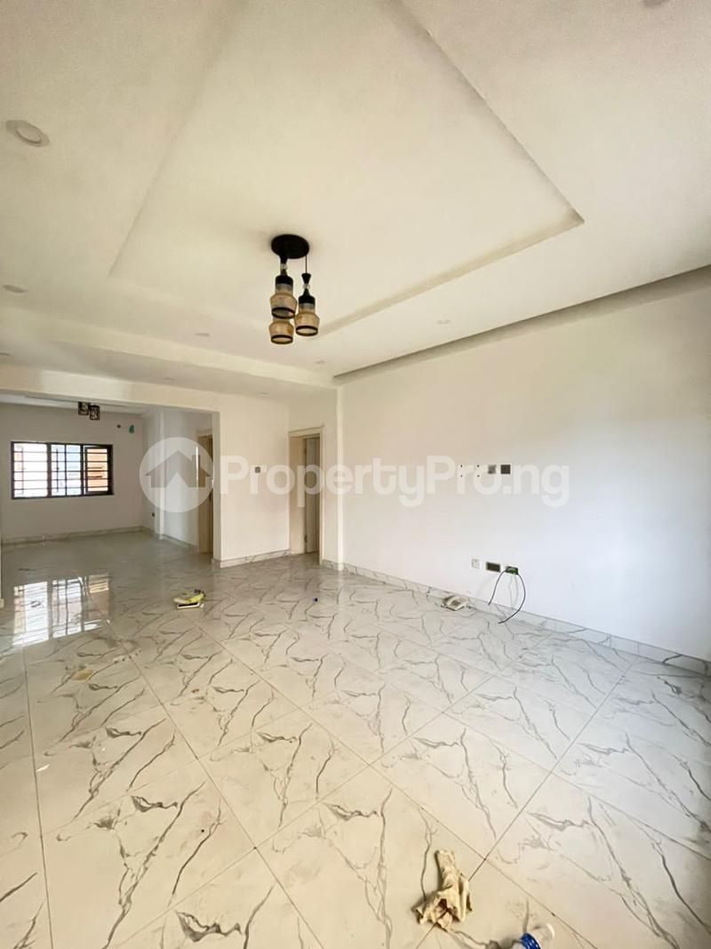 3 bedroom Flat / Apartment for rent chevron Lekki Lagos