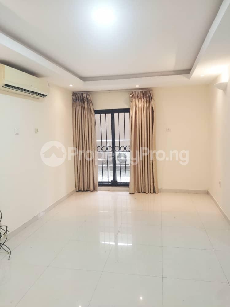 3 bedroom Flat / Apartment for rent Off Muri Okunola Street, Victoria Isand,lagos State. Victoria Island Extension Victoria Island Lagos - 0