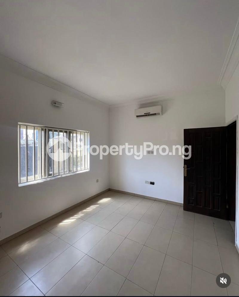 3 bedroom Flat / Apartment for rent Lekki Phase 1 Lekki Lagos