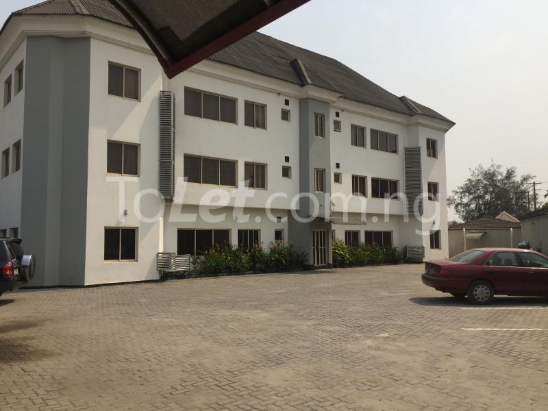 3 bedroom Flat / Apartment for rent Lekki Lagos