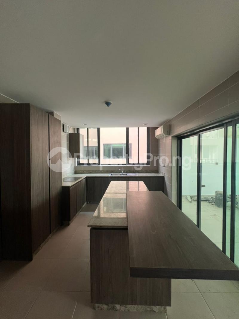 3 bedroom Flat / Apartment for sale  Wuse 2 Abuja