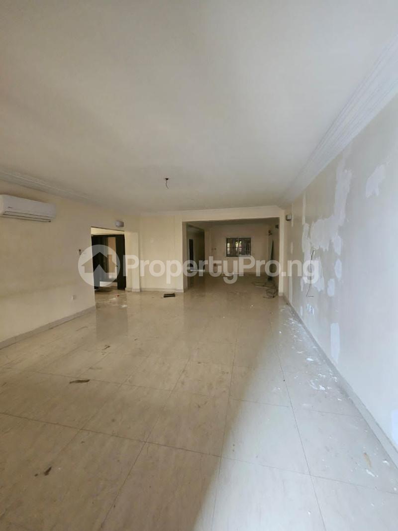 3 bedroom Flat / Apartment for rent ONIRU Victoria Island Lagos
