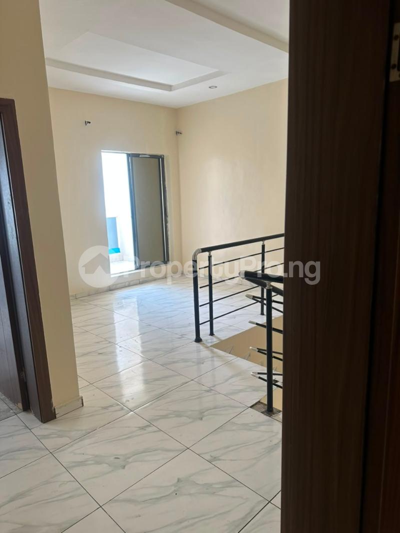 3 bedroom House for rent Vgc Lekki Lagos State. VGC Lekki Lagos