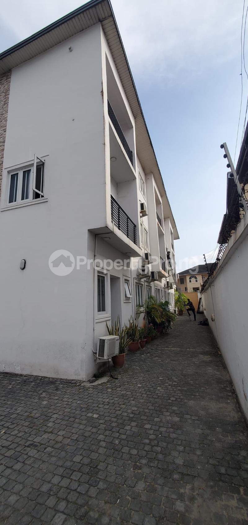 3 bedroom House for rent Off Emma Abimbola Cole Street,lekki Phase 1 Lagos State. Lekki Phase 1 Lekki Lagos