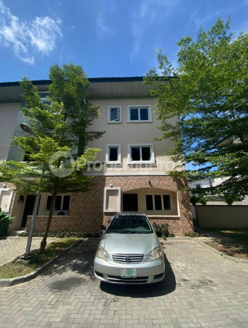 4 bedroom House for rent Osapa london Lekki Lagos