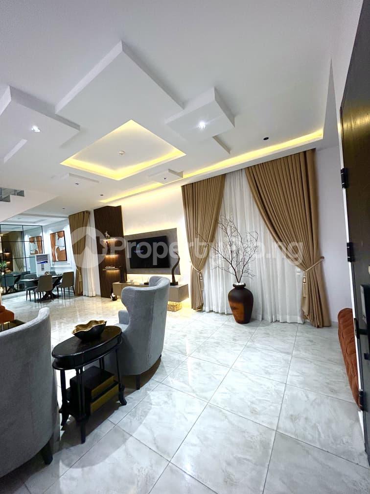 3 bedroom House for rent ONIRU Victoria Island Lagos