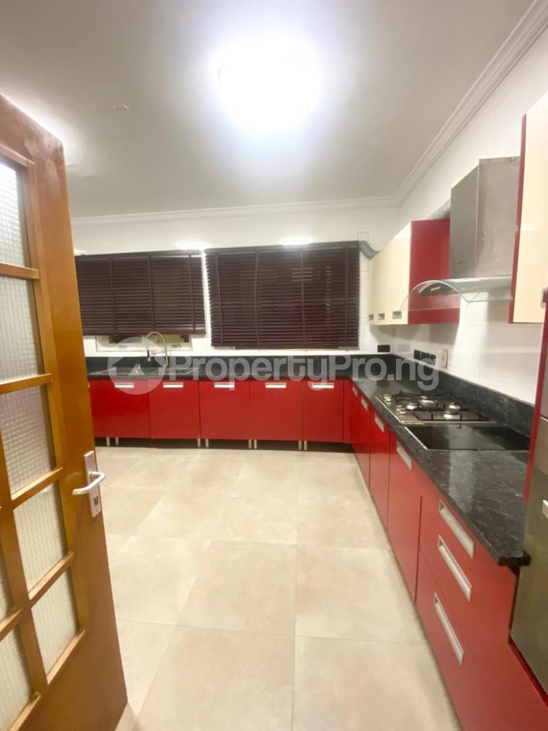 3 bedroom Flat / Apartment for rent ONIRU Victoria Island Lagos