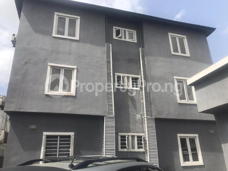 3 bedroom Flat / Apartment for rent Osapa london Lekki Lagos