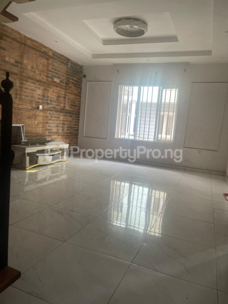 3 bedroom House for rent Osapa london Lekki Lagos