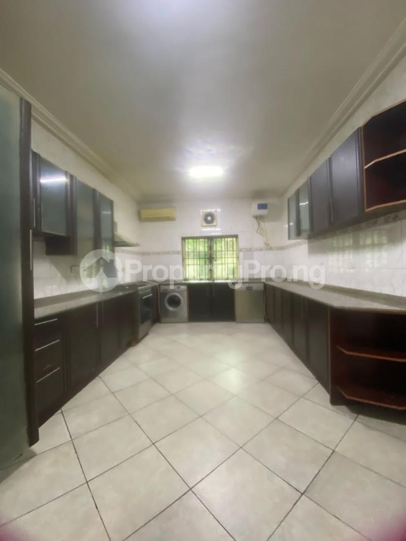 3 bedroom Flat / Apartment for rent Ikeja Gra, Ikeja, Lagos Ikeja Lagos
