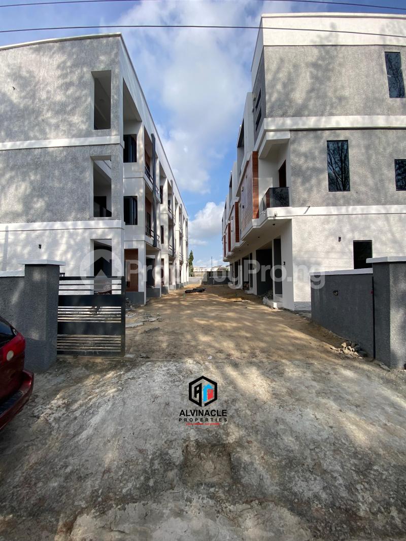 4 bedroom House for sale  Osapa london Lekki Lagos