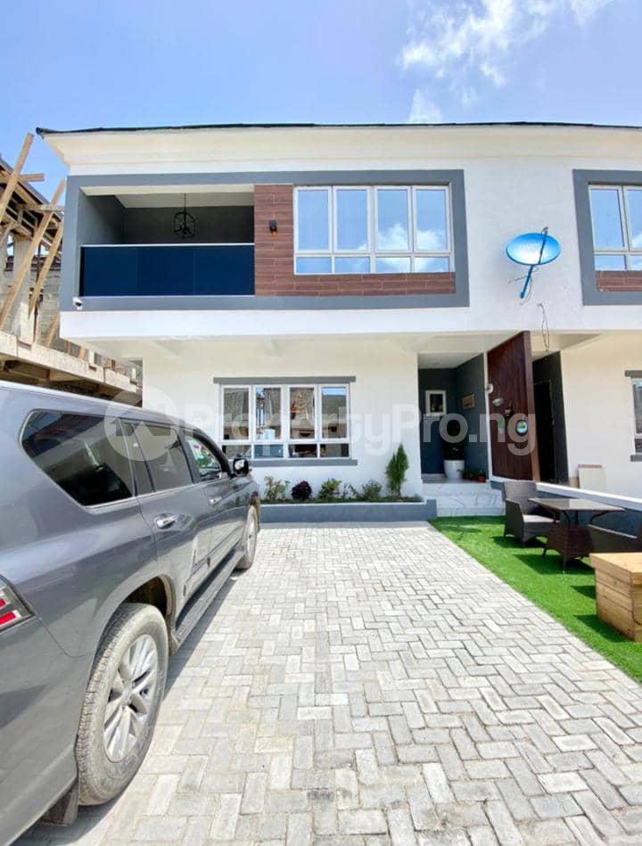 4 bedroom House for sale Lekki Lagos