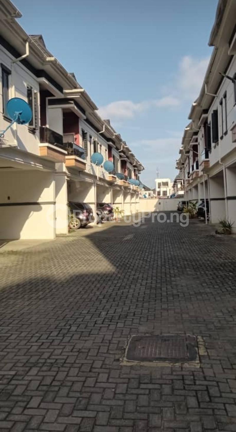 4 bedroom House for rent Conservation Road Lekki chevron Lekki Lagos