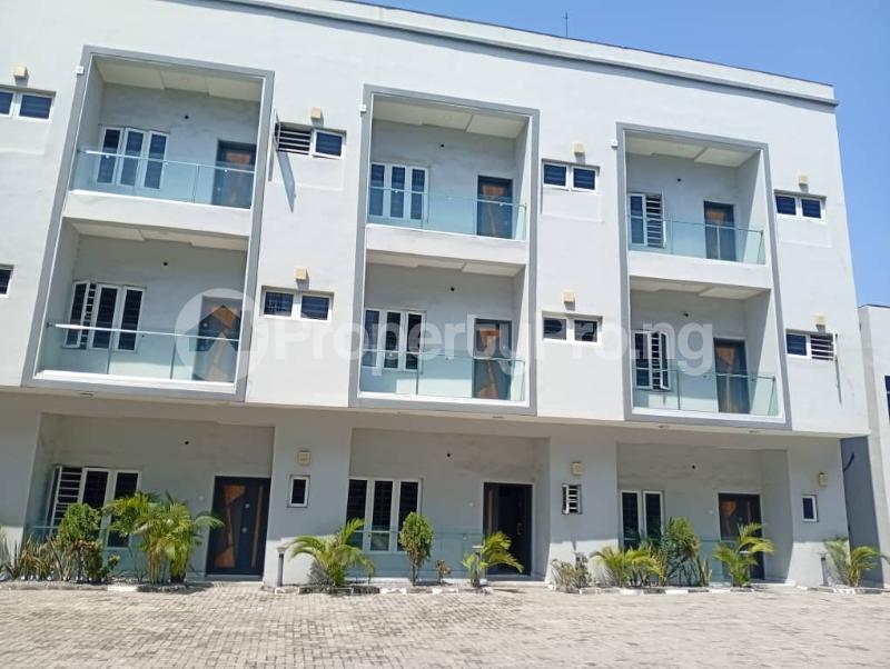 4 bedroom House for rent Off Mobil Road, Ilaje Busstop Ajah Lagos