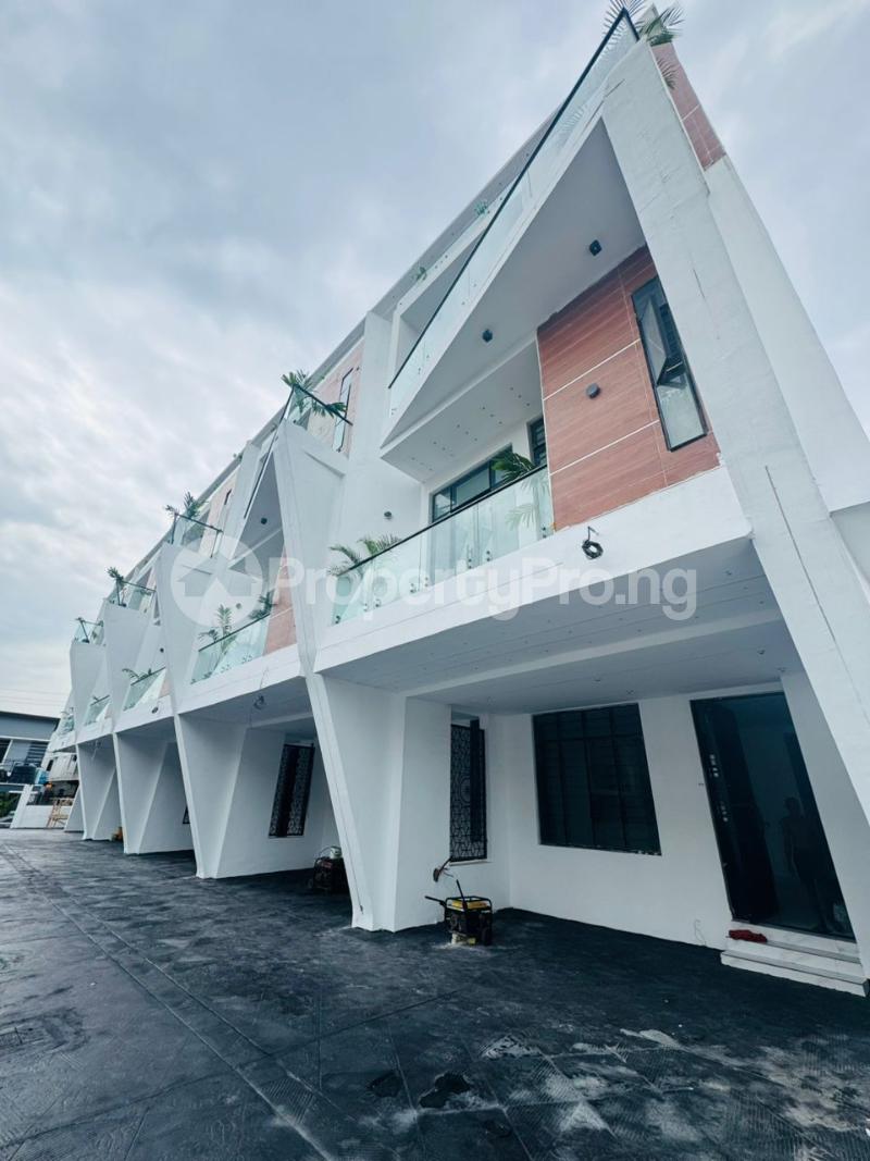 5 bedroom Flat / Apartment for rent Ikate Lekki Lagos