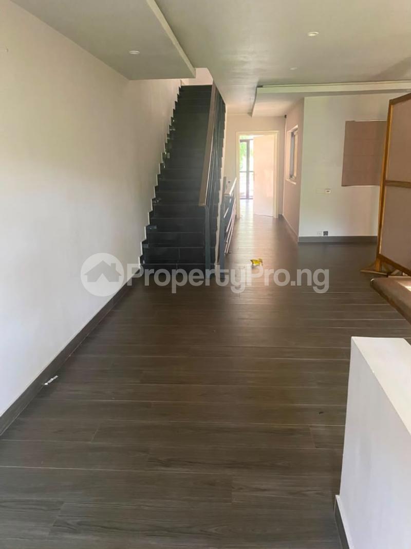 4 bedroom House for rent Gerard road Ikoyi Lagos