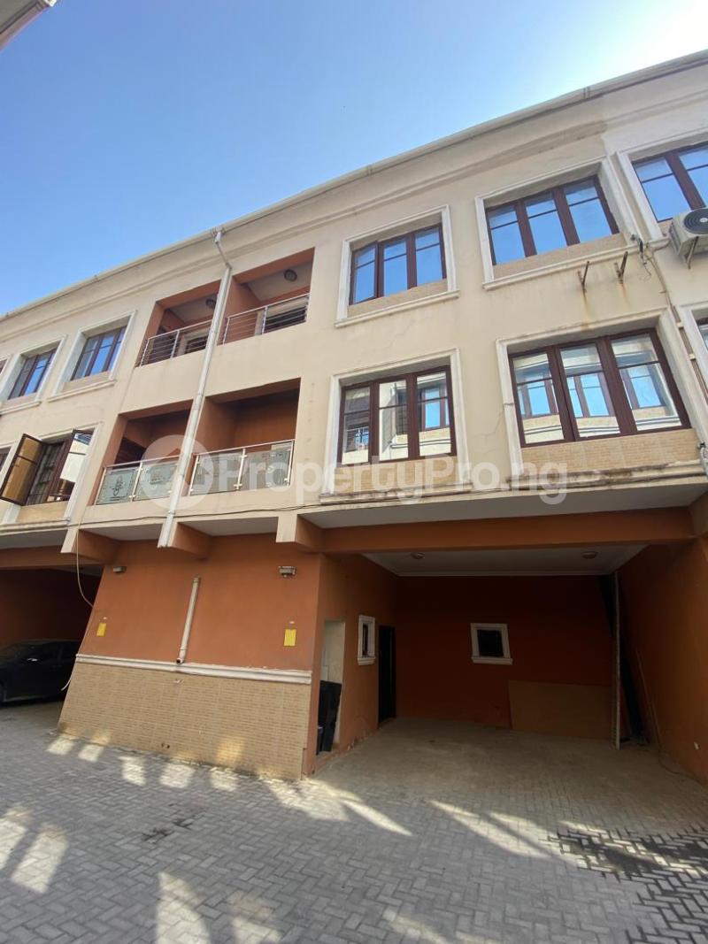 4 bedroom House for rent Off Kunsela Road Ikate Lekki Lagos