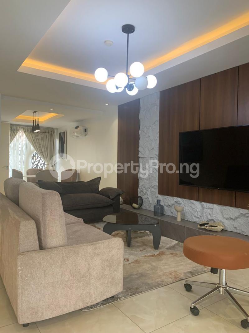 4 bedroom House for rent Palace Road Victoria Island Lagos