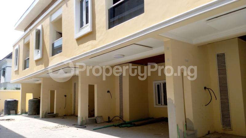 4 bedroom House for sale Orchid Rd Lekki Lagos
