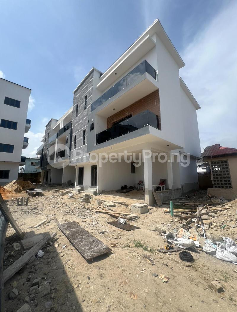 4 bedroom House for sale Ologolo Lekki Lagos