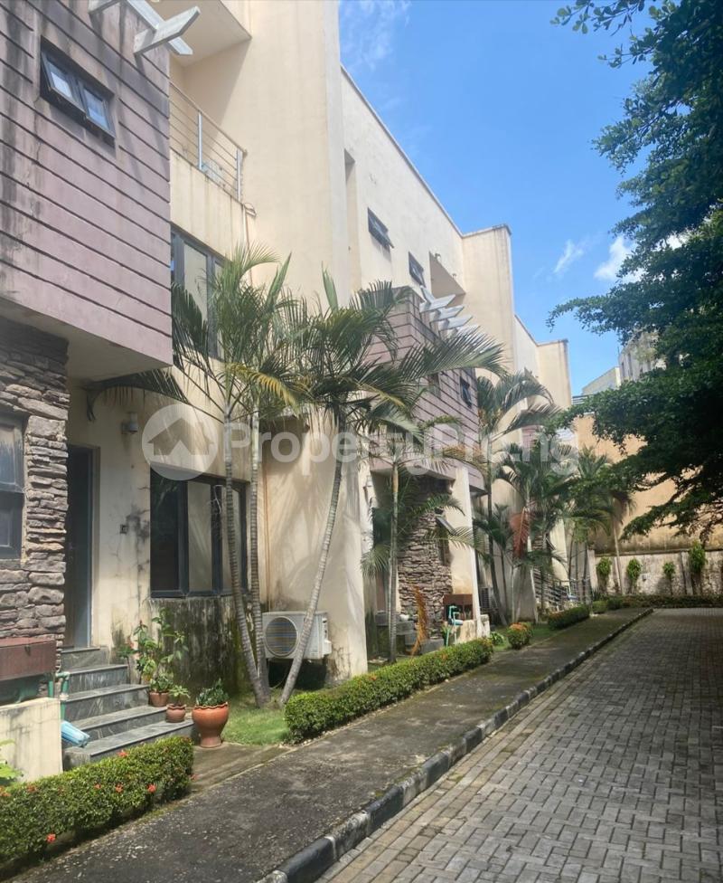 4 bedroom House for rent Behind Coza Guzape Abuja