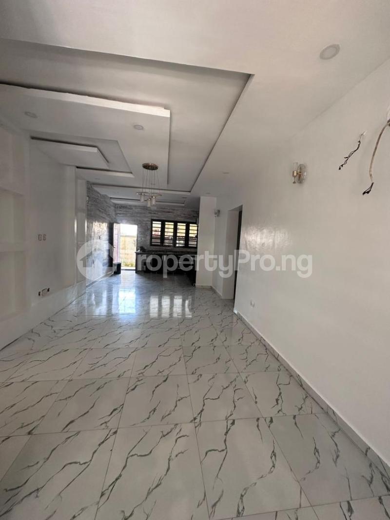 2 bedroom Flat / Apartment for rent Ologolo Lekki Lagos
