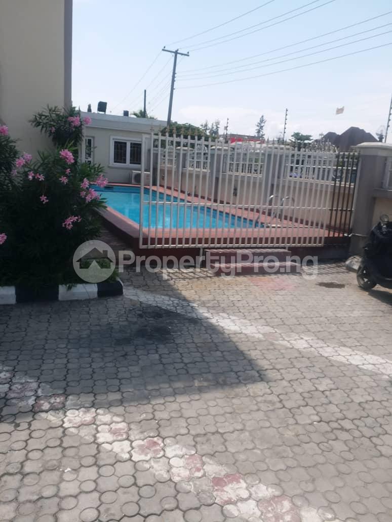 2 bedroom House for rent Off Admiralty Road Lekki Phase 1 Lekki Lagos