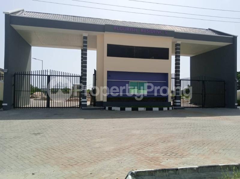 House in Monastery road Sangotedo Lagos House for sale in sangotedo