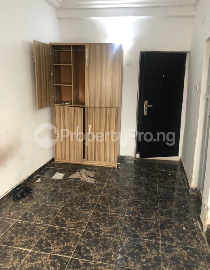 1 bedroom Flat / Apartment for rent Akoka Yaba Lagos
