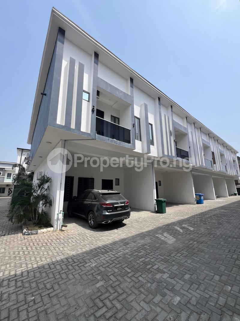 4 bedroom House for rent Dpkay District Estate Orchid Lekki Lagos