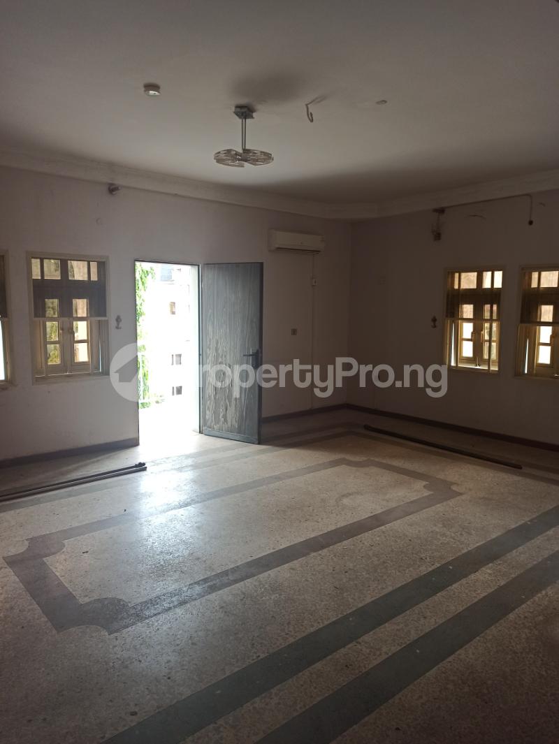 3 bedroom Flat / Apartment for sale Utako Abuja