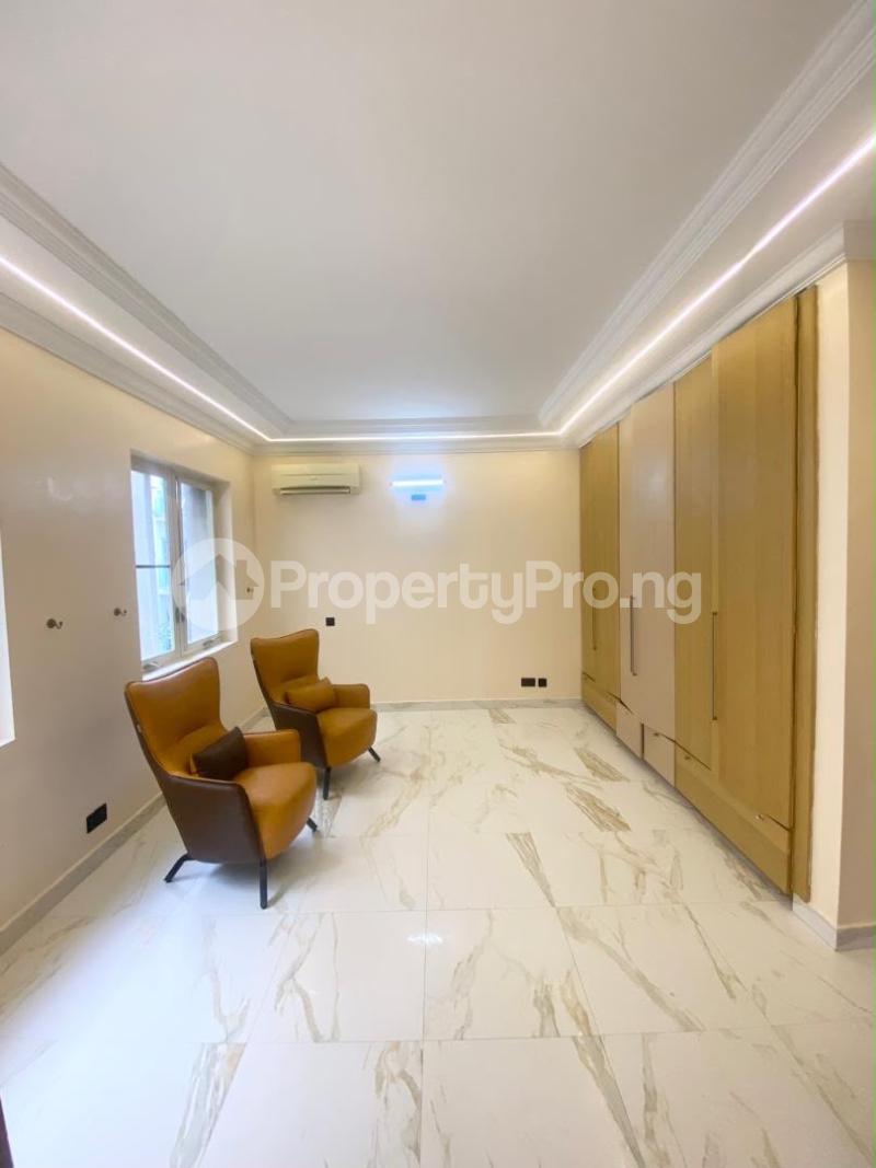 3 bedroom Flat / Apartment for rent ONIRU Victoria Island Lagos