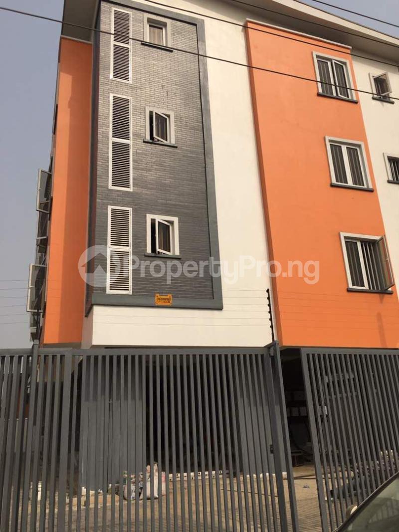 3 bedroom Flat / Apartment for sale   Akoka Yaba Lagos