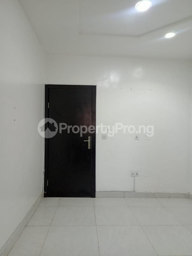 1 Bedroom Flat / Apartment in Osapa london Lekki Lagos Flat