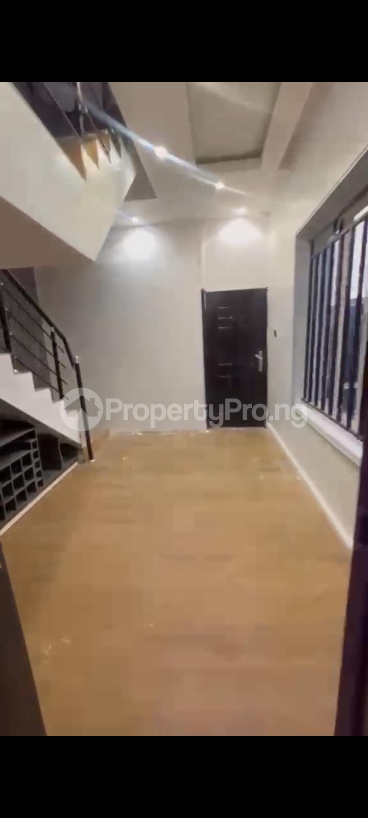 1 bedroom Flat / Apartment for rent Bakare Estate Chevron Lekki Lagos