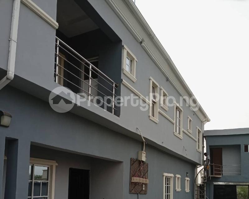 1 bedroom Flat / Apartment for rent Opposite Lbs Alasia Olokonla Ajah Lagos