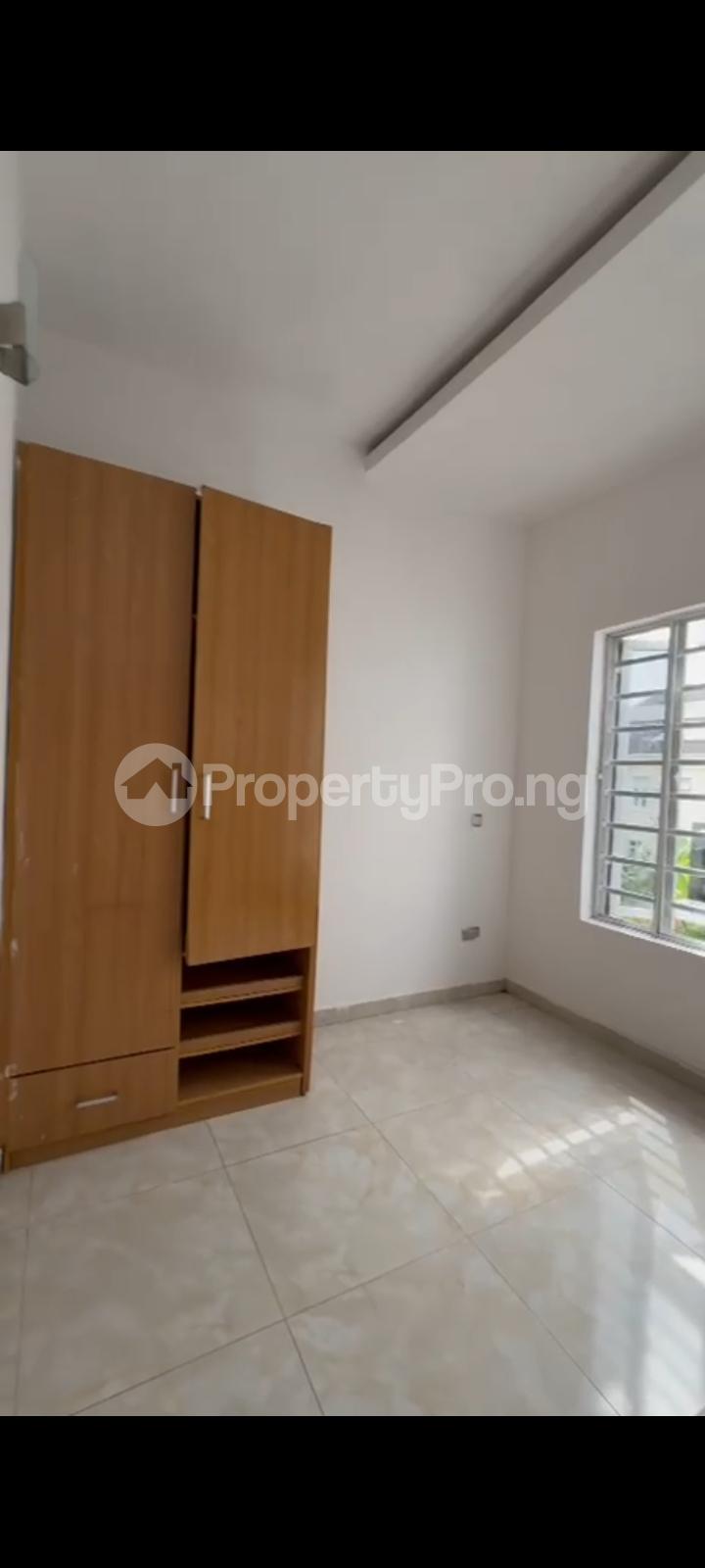 Flat / Apartment for rent Osapa london Lekki Lagos